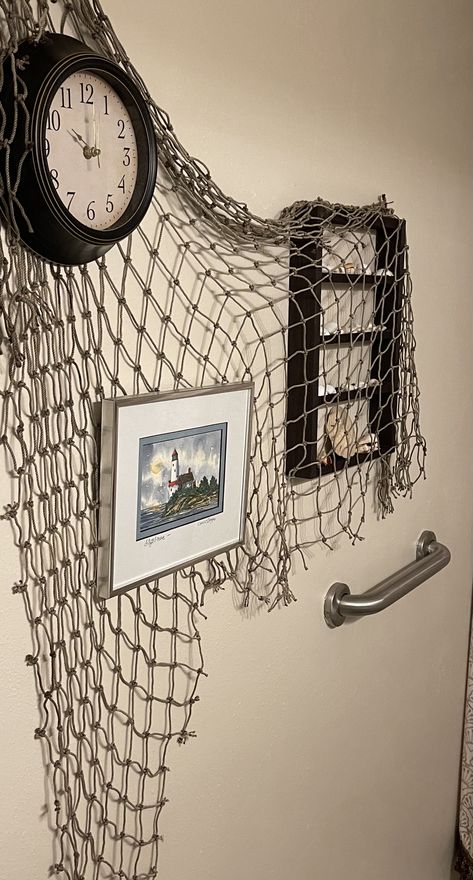 Ship Themed Bathroom, Pirates Of The Caribbean Bathroom, Pirate House Decor, Pirate Themed Bathroom, Shipwreck Bathroom, Bedroom Alternative, Pirate Bathroom Decor, Pirate Bathroom, Hammock In Bedroom