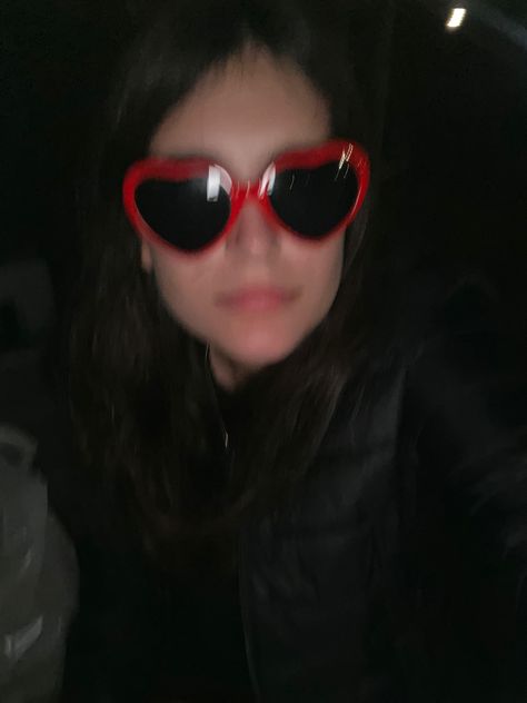 Red Heart Glasses, Diet Mountain Dew, Heart Glasses, Cool Glasses, Heart Sunglasses, Charli Damelio, Foto Ideas Instagram, Wearing Red, Red Heart