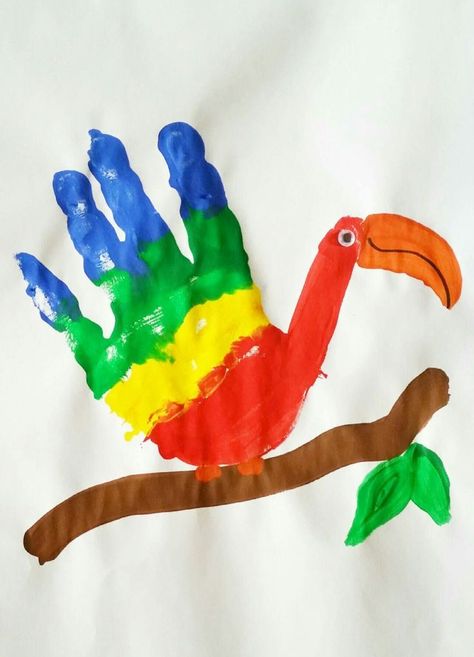 Hand Print Animals, Diy Preschool, Toddler Arts And Crafts, Shell Crafts Diy, Preschool Arts And Crafts, Handprint Craft, Animal Crafts For Kids, Handprint Crafts, Kindergarten Crafts