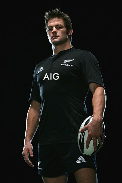 All Blacks rugby - Captain Richie McCaw Rugby Photos, All Black Rugby, Rugby Photography, All Blacks Rugby Team, Rugby Mom, Richie Mccaw, Nz All Blacks, Rugby Boys, Rugby Games