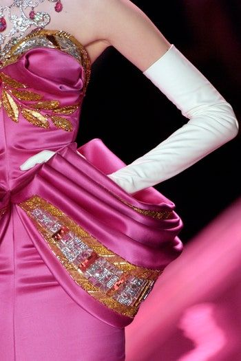 Couture, John Galliano, Mode Glamour, Dior Collection, Barbie Mode, Christian Dior Haute Couture, Dior Haute Couture, Christian Dior Couture, Couture Details