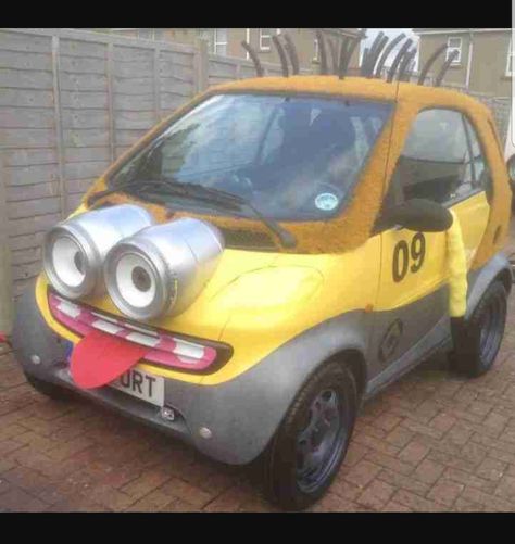 Minion Wedding, Funny Looking Cars, Demon Car, Disturbing Images, Motorcross Bike, Car Deco, Be Weird, Tiny Cars, Dog Icon