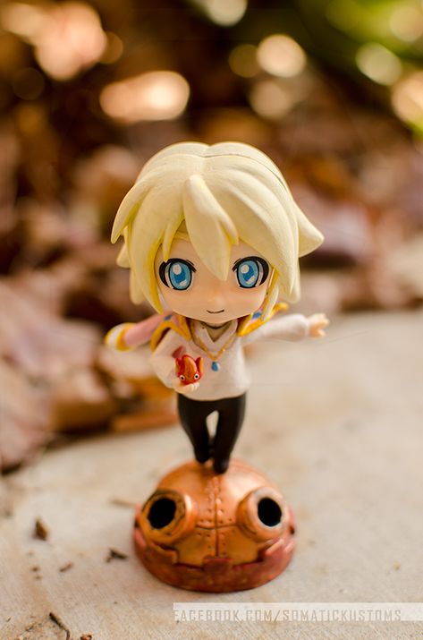 Howl Custom Figure by SomaKun Anime Clay, Miku Nendoroid, Pop Disney, Sculpey Clay, Polymer Clay Diy, Anime Crafts, Clay Animals, Clay Figures, Howls Moving Castle