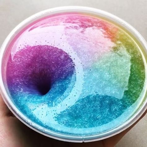 Rainbow  galaxy  slime!!!!!! Colorful Slime, Slime Collection, Rainbow Slime, Galaxy Slime, Slimy Slime, Diy Slime Recipe, Slime Party, Slime Vids, Slime For Kids