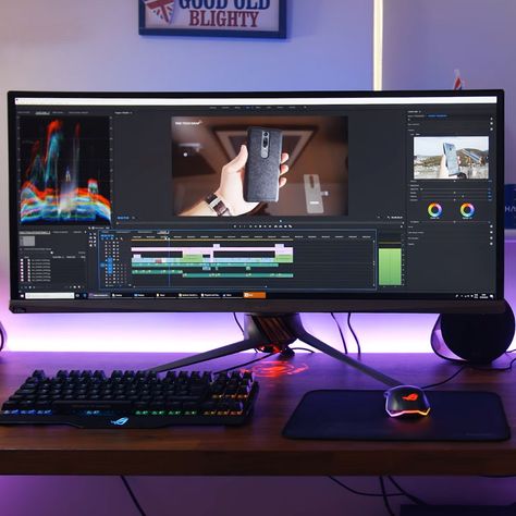 Editing Computer Setup, Pc Video Editing Setup, Editor Wallpaper Pc, Video Editing Workspace, Video Editor Desk Setup, Video Making Aesthetic, Editor Setup, Video Editing Setup, Video Editing Aesthetic