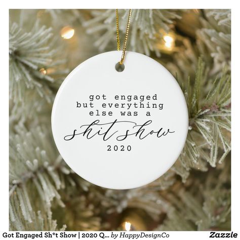 Diy Wedding Ornaments, Cricut Ornaments, Wedding Christmas Ornaments, Diy Stencils, Cricut Christmas Ideas, Ceramic Tree, Christmas Shoot, Photo Christmas Ornaments, Laser Ideas