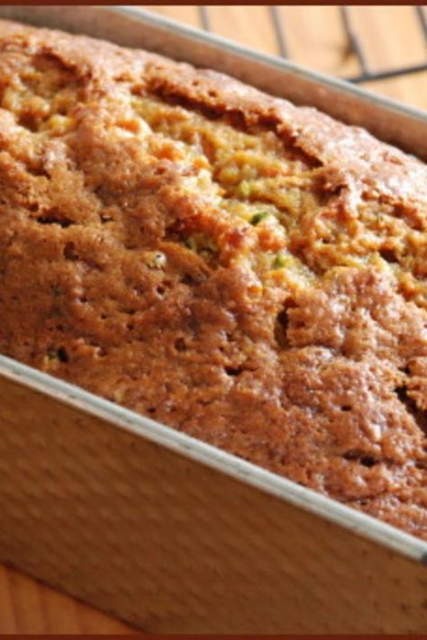 Tried and True Applesauce Cake Banana Applesauce Cake, Moist Applesauce Cake, Applesauce Bread, Applesauce Cake, Bread Pan, Christmas Mix, Bundt Cakes, Quick Breads, Pan Bread