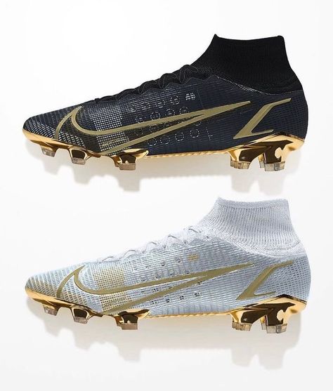 Black And Gold Soccer Cleats, Nike Football Cleats, Soccer Asthetic Cleats, Nike Boots Football, Football Boots Aesthetic, Cleats Aesthetic, Cool Soccer Cleats, Nike Cleats Soccer, Nike Shoes Football