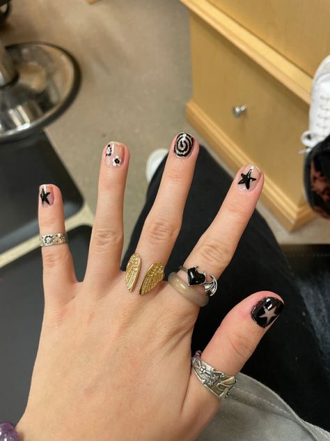 Wolfstar Inspired Nails, Nail Ideas Guys, Short Nail Designs Guys, Masculine Painted Nails, Nail Inspo For Guys, Guy Nail Ideas, Short Nails For Guitar Players, Short Nail Designs Masc, Masc Lesbian Nails