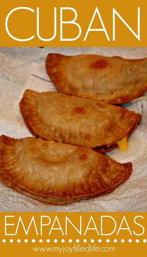 This Cuban empanada recipe is easy to make and tastes great! The whole family will love them! #empanadas Cuban Empanadas Recipe, Cuban Empanadas, Easy Empanadas Recipe, Cuban Dishes, Flight Outfit, Empanada Recipe, Cuban Cuisine, Beef Empanadas, Cuban Food