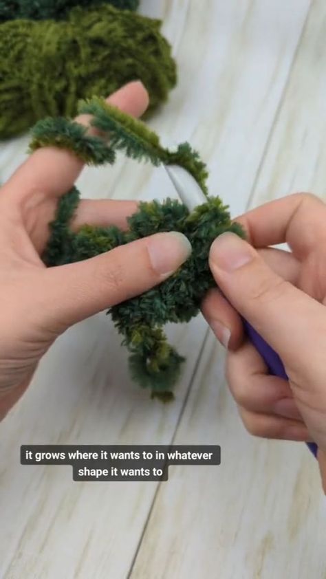 🌱Moss Tutorial🌱 The highly requested moss tutorial is here and it is so easy, you could do it blindfolded 😉 You will need to know some basic crochet techniques for this (chaining and single crochet). 🌱I have so dang many ideas of things I want to do with moss right now, I want to cover my entire house in it 😅 🌱What mossy things would you make if you could? | Fanatical Fibers | Fanatical Fibers · Original audio Moss Throw Blanket, Crochet Moss Sweater, Crochet Moss Rug Pattern, Diy Moss Blanket, Moss Crochet Blanket, Crochet Nature Blanket, Moss Boots Diy, Yarn Moss Rug, How To Embroider Moss