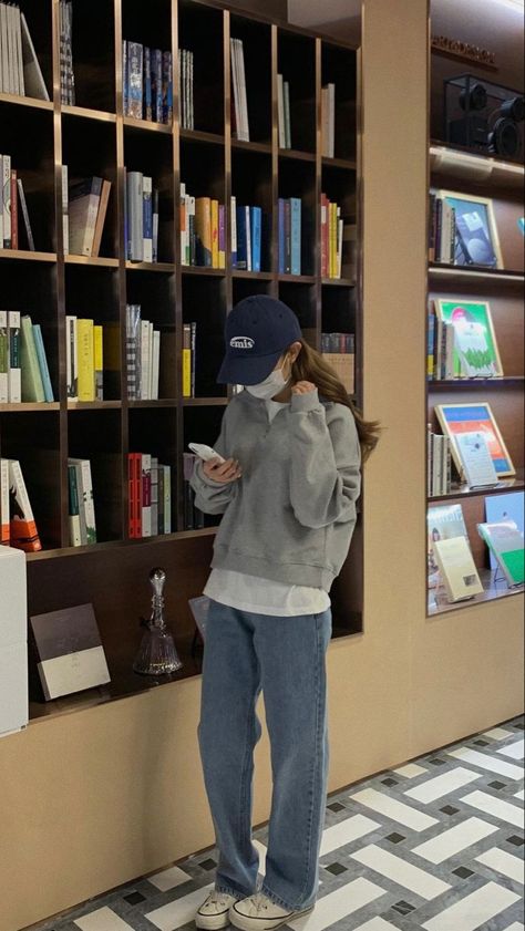 Fem Style, Womens Oversized Sweatshirts, Mode Ulzzang, Fashion Hoodies, Clothes Outfits, Outfit Fall, Winter Fits, 가을 패션, Half Zip Pullover