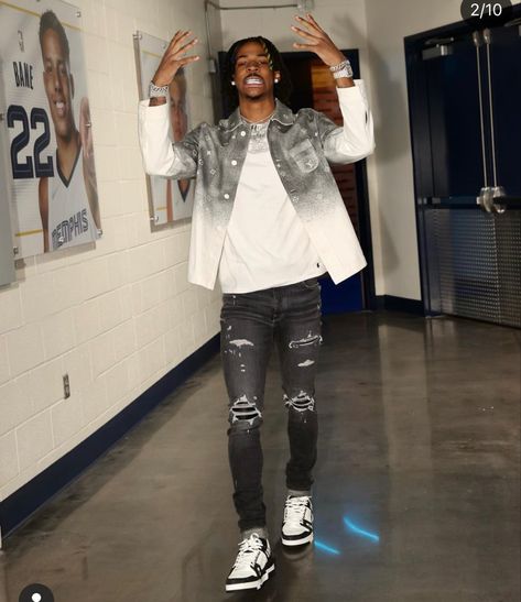 Ja Morant Fashion, Ja Morant Drip, Basketball Boyfriend, Ja Morant Style, Maddy Perez, Drippy Outfit, Nba Outfit, Nba Fashion, Rapper Outfits