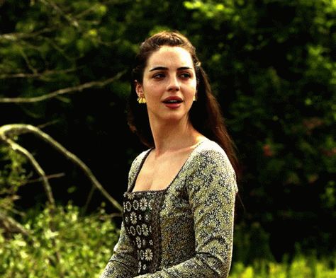 Adelaide Kane Gif Reign, Mary Reign Gif, Mary Queen Of Scots Reign Dresses, Reign Mary Stuart, Mary Stuart Reign, Reign Gif, Queen Mary Reign, Adelaide Kane Gif, Narnia Cast