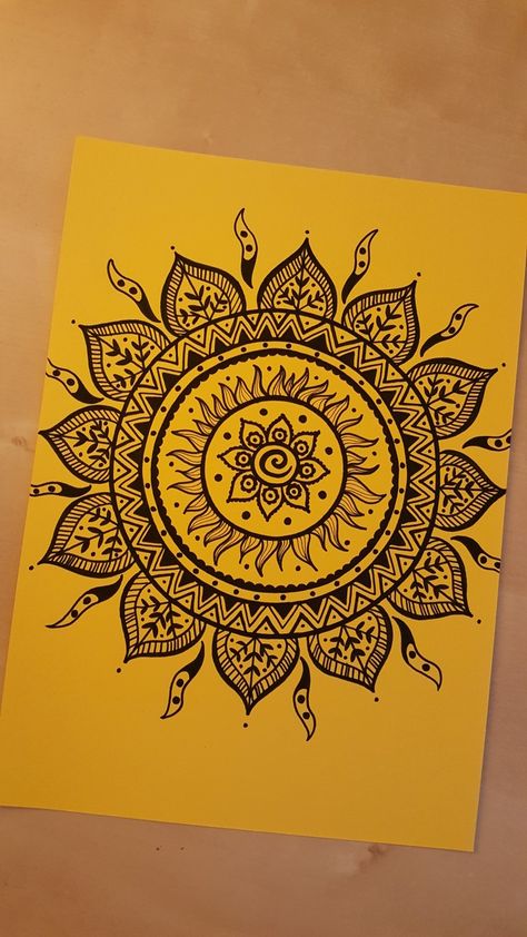 sun mandala Sun Mandala Art, Sun Mandala Drawing, Sun Art Drawing, Sun Mandala Tattoo, Sun Mandala Design, Sun Painting Hippie, Sun Mandala Painting, Mandala Sun Tattoo, Sunrise Mandala