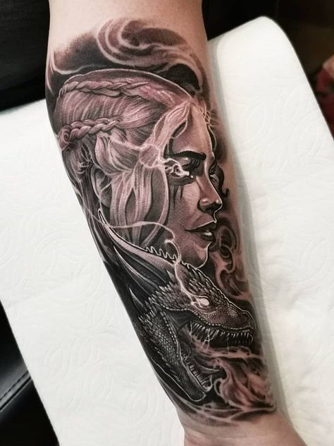 Black Sleeve Tattoo, Targaryen Tattoo, Game Of Thrones Tattoo, Game Of Throne, Dragon Sleeve Tattoos, Forearm Sleeve Tattoos, Harry Potter Tattoos, Tattoos Skull, Gaming Tattoo