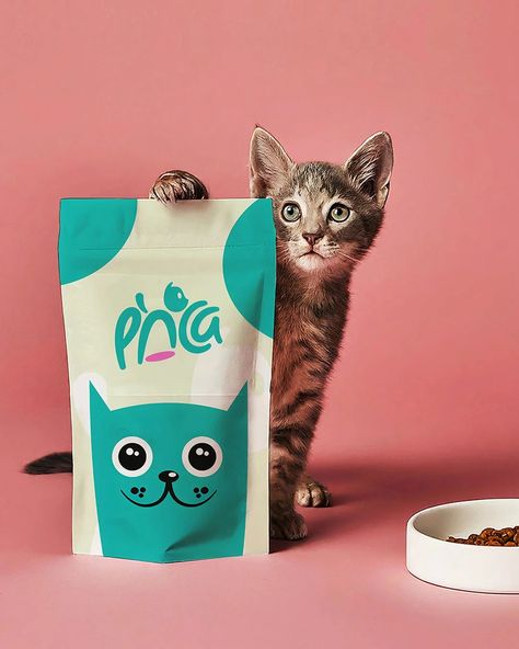 Paca – Cchora™ Cat Food Packaging Design, Beverage Drawing, Cat Packaging, Cat Food Packaging, Cat Branding, Cat Captions, Pet Food Packaging, Pet Branding, Food Mockup