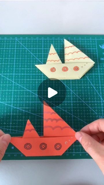 Origami Sailboat, Sailboat Craft, Easy Origami For Kids, Origami Boat, Sailboat Art, Abc Alphabet, Diy Origami, Origami Tutorial, Origami Easy