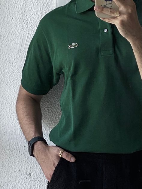 Deep green lacoste tennis polo shirt Green Lacoste Polo Outfit, Olive Green Polo Shirt Outfit Men, Lacoste Polo Shirt Outfit Men, Green Polo Outfit Men, Lacoste Polo Outfit, Lacoste Outfits For Men, Green Polo Shirt Outfit Men, Polo Tshirt Men Outfit, Polo Shirt Aesthetic