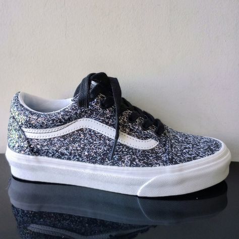 Vans Women's Old Skool Low Top Shiny Party Sneaker In Black / True White With Adorable Glitter Sparkly Upper :) Retail: $80 Condition: Brand New With Tag & Original Shoe Box Women's Size Leopard Vans, White Slip On Vans, Vans Checkered, Vans Black And White, Shoes Vans, White Vans, Vans Slip On, High Top Vans, White Shoes Women