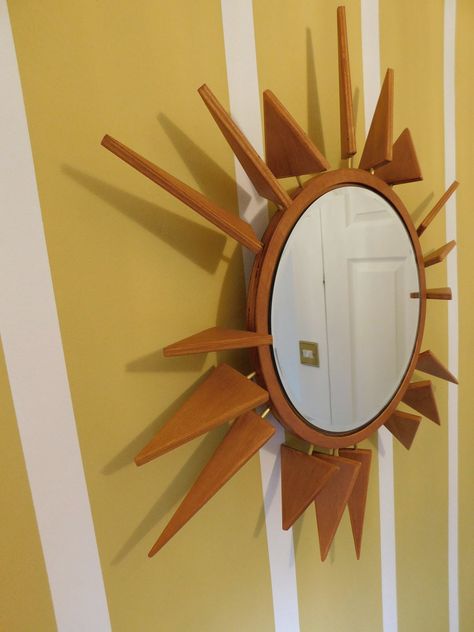 Mid Century Modern Wall Mirror, Mid Century Mirrors, Mcm Starburst, Starburst Mirror Wall, Mid Century Modern Clocks, Mirror Clock, Mid Century Mirror, Starburst Mirror, Starburst Design