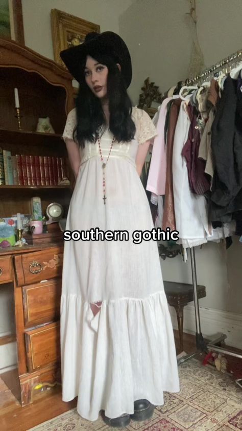 Dark Cottagecore Aesthetic Outfits, Southern Gothic Fashion, Dark Cottagecore Fashion, Light Academia Outfit, White Goth, Lacey Dress, Cottagecore Outfits, Southern Gothic, Aesthetic Outfit Ideas