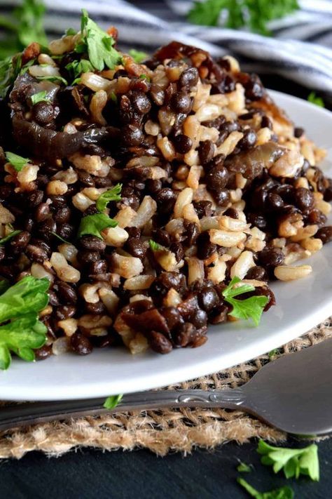 Black Rice Recipe, Lentil And Rice, Brown Rice Pilaf, Lentils Rice, Healthy Dieting, Winter Foods, Canned Lentils, Black Lentils, Lentil Dishes