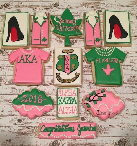 15 Adorably Unique College Care Packages You Can Order on Etsy - Raising Teens Today Sorority Sugar, Aka Cookies, Aka Party, 50th Birthday Centerpieces, Aka Sorority Gifts, Couples Fashion, Skee Wee, Divine 9, Edible Creations