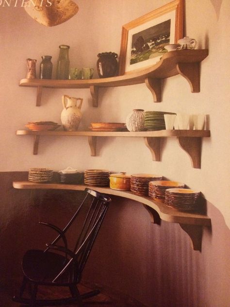 Curved shelving Pallet Deck Diy, Diy Wooden Shelves, Curved Kitchen, Curved Wall, Cat Wall Shelves, Diy Accent Wall, Diy Wall Shelves, Curved Walls, Floating Shelves Diy