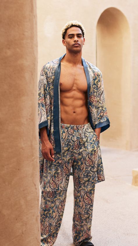 Mens Bathrobes Luxury, Men’s Lingerie, Kimono Men Fashion, Boho Pajamas, Satin Bathrobe, Mens Resort Wear, Kimono Men, Men Kimono, Men Aesthetic Outfits