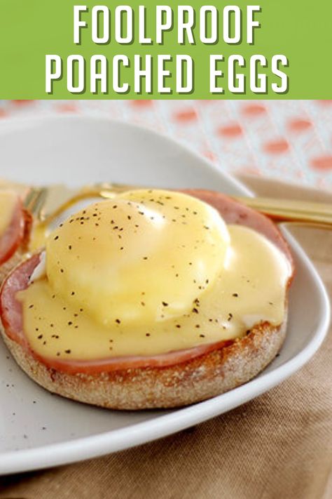 Foolproof poached eggs -- from your oven! Poach Eggs In Oven, Poached Eggs Meals, Microwaved Poached Eggs, Pouched Eggs In The Oven, Pouch Eggs How To Make, Easy Poached Eggs Simple, Perfect Poached Eggs How To Make, French Eggs Baked, Poached Egg In Microwave