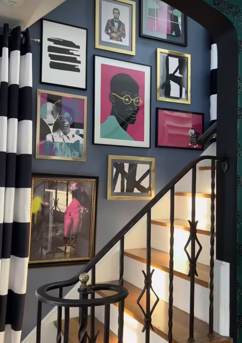 Art Along Staircase, Upstairs Wall Decor Stairs, Staircase Art Wall, Gallery Staircase Wall, Stairwell Art, Stairs Accent Wall, Stairwell Gallery Wall Layout, Stairway Decor, Tall Staircase Wall Ideas