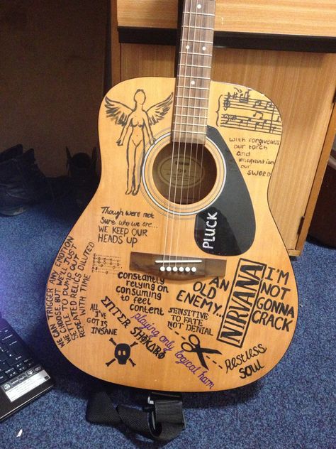 Nirvana Guitar, Nirvana Lyrics, Acoustic Guitar Art, Band Room, Guitar Artwork, Acoustic Guitar Music, Guitar Riffs, Guitar Obsession, Ukulele Chords