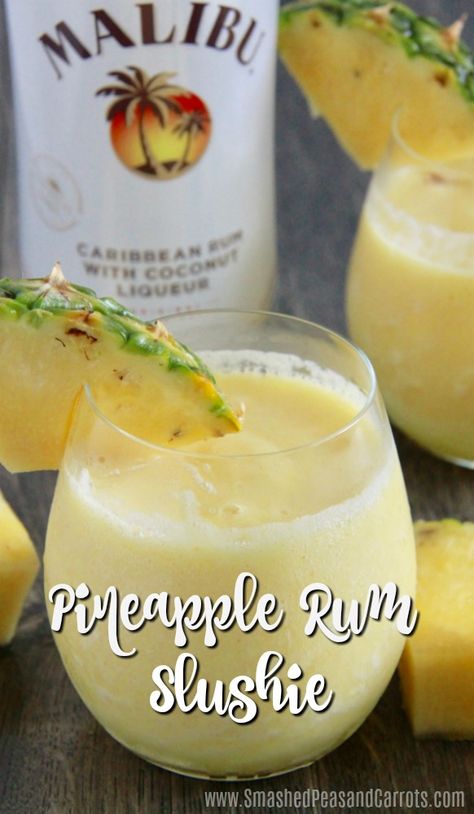 Alcohol Slushies, Alcholic Drinks, Mix Drinks, Pineapple Rum, Summer Drink Recipes, Weather Today, Rum Drinks, Boozy Drinks, Mixed Drinks Recipes