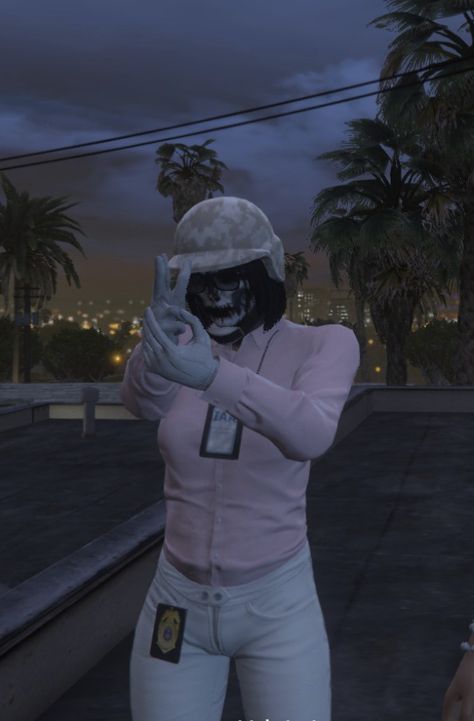 Gta online Y2k Gta Outfits, Girly Gta Outfits, Pretty Gta Online Character, Gta Online Cars Custom Ideas, Gta Tryhard Pfp, Gta Tryhard Outfits, Gta 5 Outfits Female Aesthetic, Gta Girl Character, Gta 5 Outfits Female Non Glitched