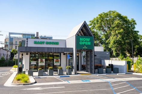 Comedian Kevin Hart’s plant-based fast-food chain appears to have ceased all operations this week. Hart House, which operated four locations in the Los Angeles area, shut down on Tuesday, as … Stand Up Comedy Kevin Hart, Kevin Hart Movies, Me Time Movie Poster Kevin Hart, Olympic Food, Tahoe California, Hart House, Bay Area California, Opening A Restaurant, Vegan Fast Food