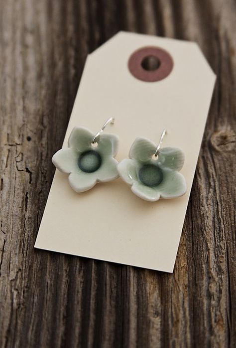 Sterling Silver Flower Earrings, Green Porcelain, Ceramic Jewellery, Ceramic Accessory, Flowers Easy, Porcelain Earrings, Ceramic Earrings, Silver Flower Earrings, Jewelry Design Inspiration