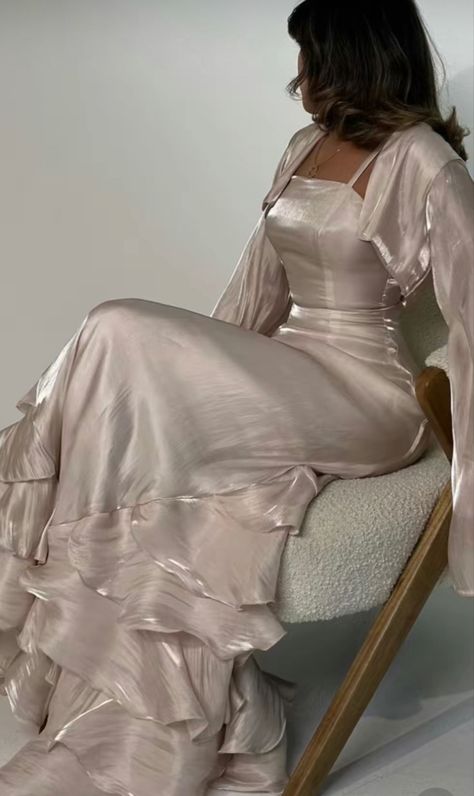 Long Prom Dresses, Glamouröse Outfits, Haine Diy, 파티 드레스, Populaire Outfits, Prom Dress Inspiration, Pretty Prom Dresses, Modieuze Outfits, Party Dress Long