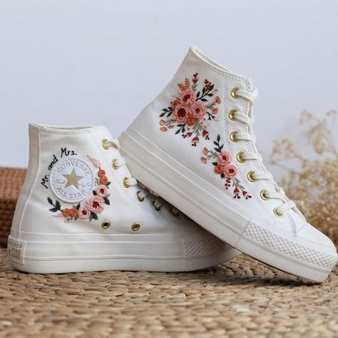 Embroidered Converse Cute Converse Shoes, Embroidered Converse, Cute Converse, Converse Platform, Wedding Rose, Preppy Shoes, Pretty Shoes Sneakers, Custom Converse, Embroidery Shoes