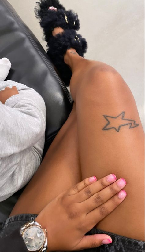 5 Star Tattoo Black Women, Star Tattoos Black Women, Bape Star Tattoo, Lil Tattoos, 1 Of 1 Tattoo, Girl Thigh Tattoos, Henna Tattoo Designs Hand, Cute Hand Tattoos, Neck Tattoos Women