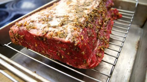 Ny Roast Recipe, New York Roast Recipe, Tritip Roast, Tritip Roast Recipes, Ny Strip Roast, Strip Roast Recipe, Boneless Recipes, Strip Roast, New York Strip Roast