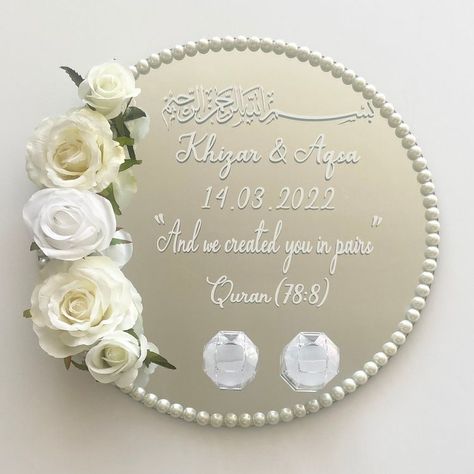 Nikah Plates, Nikkah Ring Plate, Nikah Mirror, Nikkah Theme, Designing Blouse, Ramadan Ideas, Theme Bapteme, Engagement Ring Platter, Nikah Decor