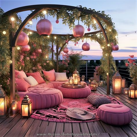 Verandah Decor, Calm Lighting, Balcony Vibes, Bnb Ideas, Bar Deco, Yard Party, Entrance Ideas, Dream Place, Boho Theme