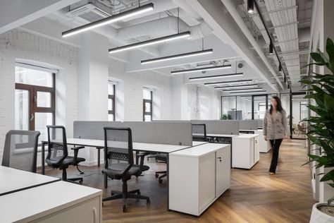 Antique Brick Wall, Ceiling Office, Exposed Ceiling, Open Space Office, Open Ceiling, Office Plan, Office Renovation, Hotel Room Design, Modern Office Design