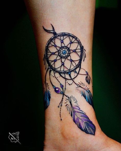 Dream Catcher Tattoo Design, Tattoo Fonts Cursive, Traditional Tattoo Ideas, History Tattoos, Mom Tattoo Designs, Dream Catcher Tattoo, Traditional Tattoo Design, Back Tattoo Women, Feather Tattoos