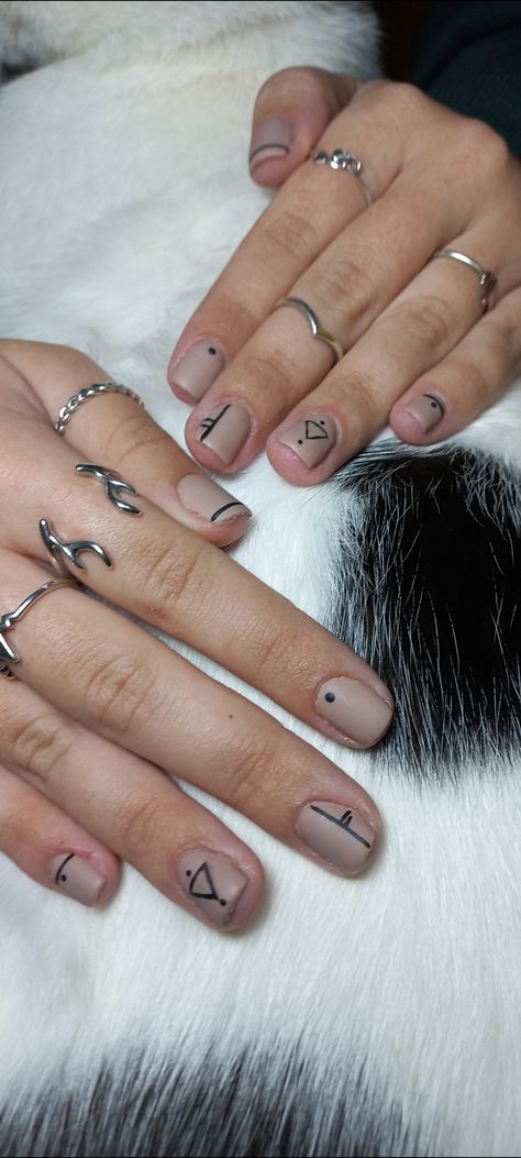 Norse Nail Art, Indigenous Nails, Viking Nails Designs, Viking Nail Art, Rune Nails, Vikings Nails, Viking Nails, Witch Oc, Artsy Nails