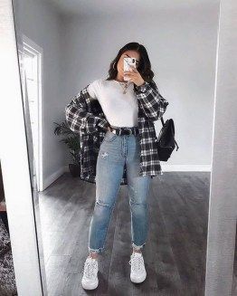 Flannel Shirt Outfit Women, Black And White Flannel Outfit, Black Flannel Outfit, Non Basic Outfits, Simple Fall Outfits Casual, Jeans For School, Stylish Jeans Outfit, Tips For Clothes, Cute And Casual Outfits