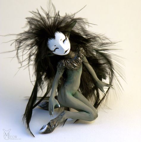 Shadow Creatures, Fantasy Art Dolls, Spirit Dolls, Creepy Dolls, Weird Creatures, Fairy Art, Fairy Dolls, Magical Creatures, Black Bird