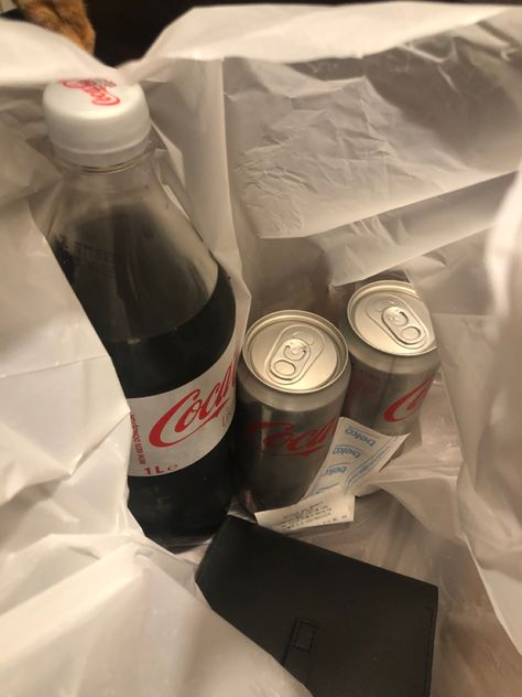 Wl Ed, Diet Coke Aesthetic, Coca Cola Zero, Vintage Soda, Teen Trends, Diet Soda, Diet Coke, Food Journal, Eating Habits