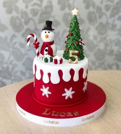 Birthday Cake For Christmas, Cute Christmas Cake Designs, Cake Ideas For Christmas, Christmas Cake For Kids, Easy Christmas Cake Ideas, Xmas Cake Ideas, Christmas Birthday Cakes, Christmas Cake Ideas Easy, Christmas Cakes Ideas Decoration